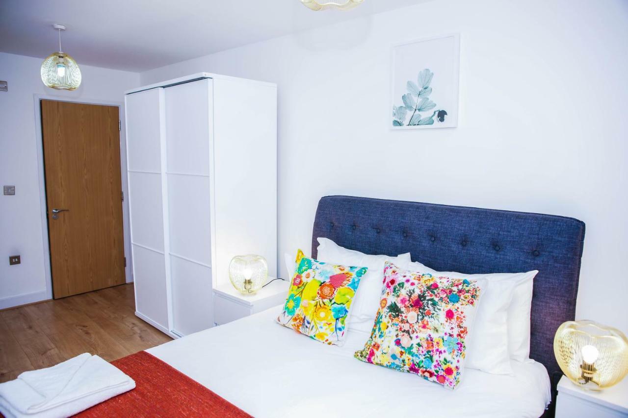 Riverside 2 Bed Apartment London Exterior foto
