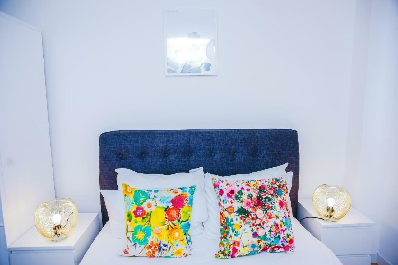 Riverside 2 Bed Apartment London Exterior foto