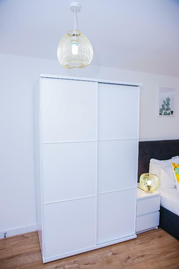 Riverside 2 Bed Apartment London Exterior foto