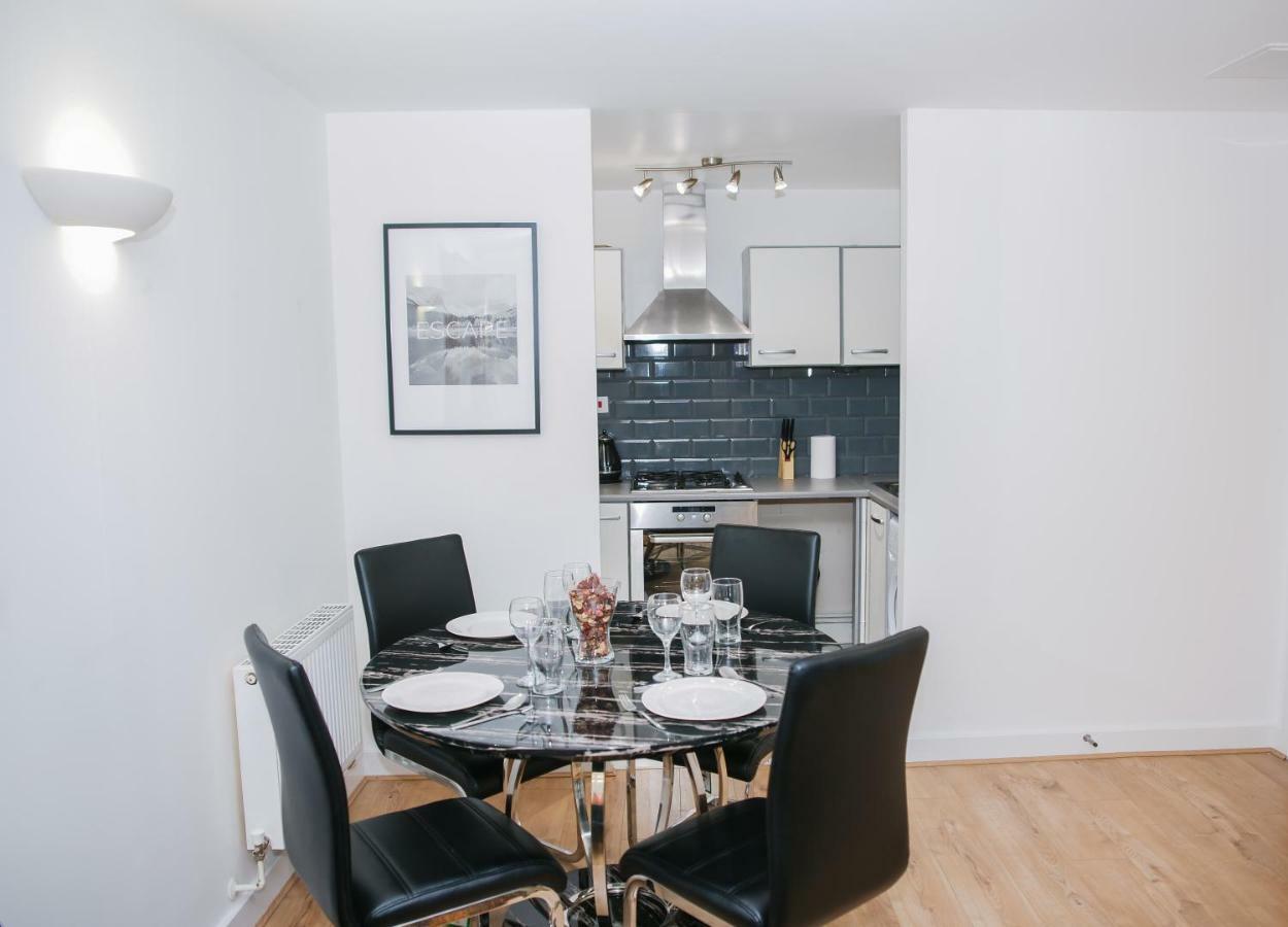 Riverside 2 Bed Apartment London Exterior foto