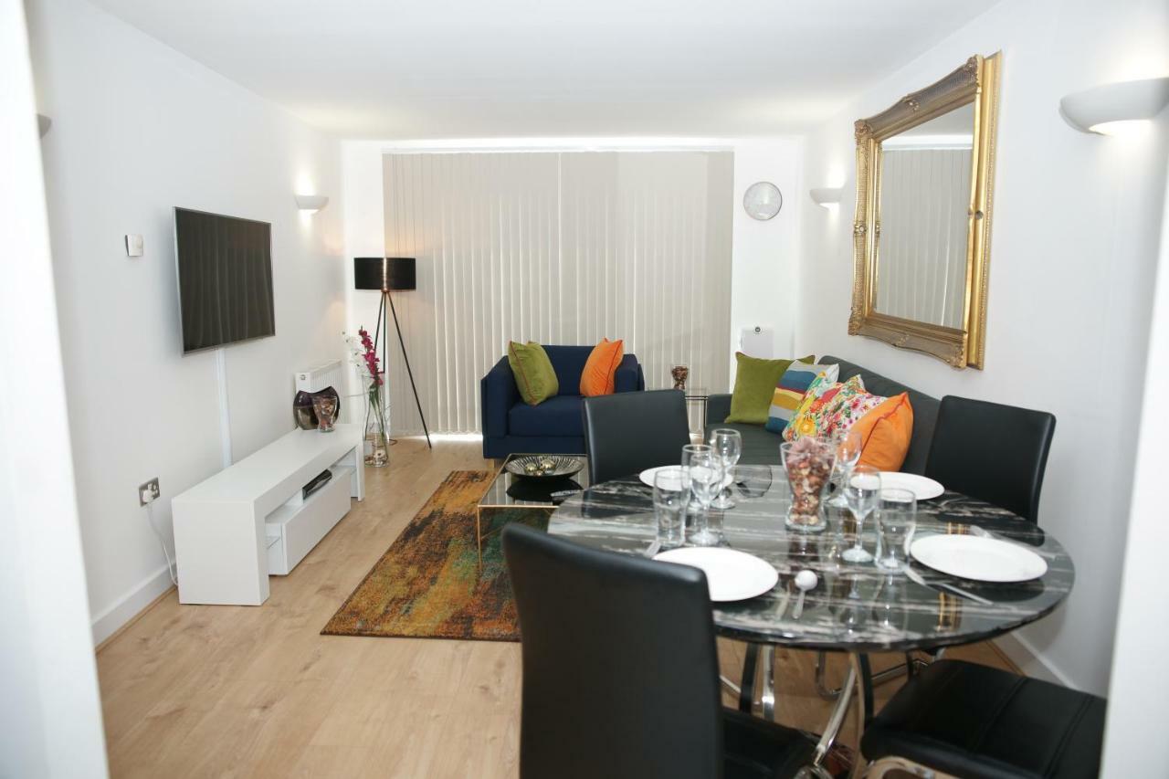 Riverside 2 Bed Apartment London Exterior foto