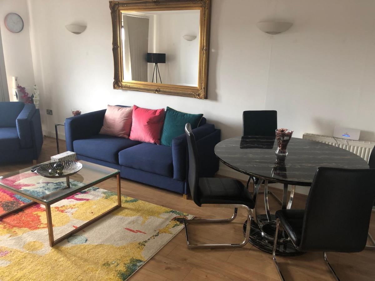Riverside 2 Bed Apartment London Exterior foto